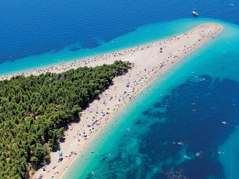 Photo of Пляж Золотой Рог, Хорватия