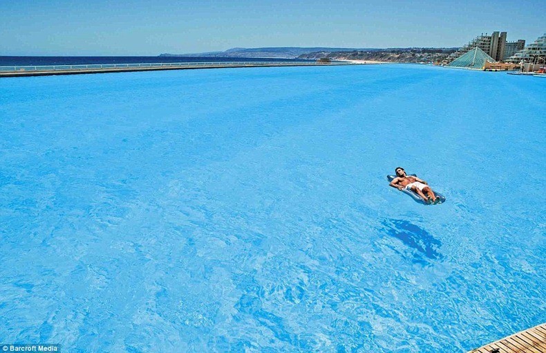 Photo of Самый большой плавательный бассейн в мире
